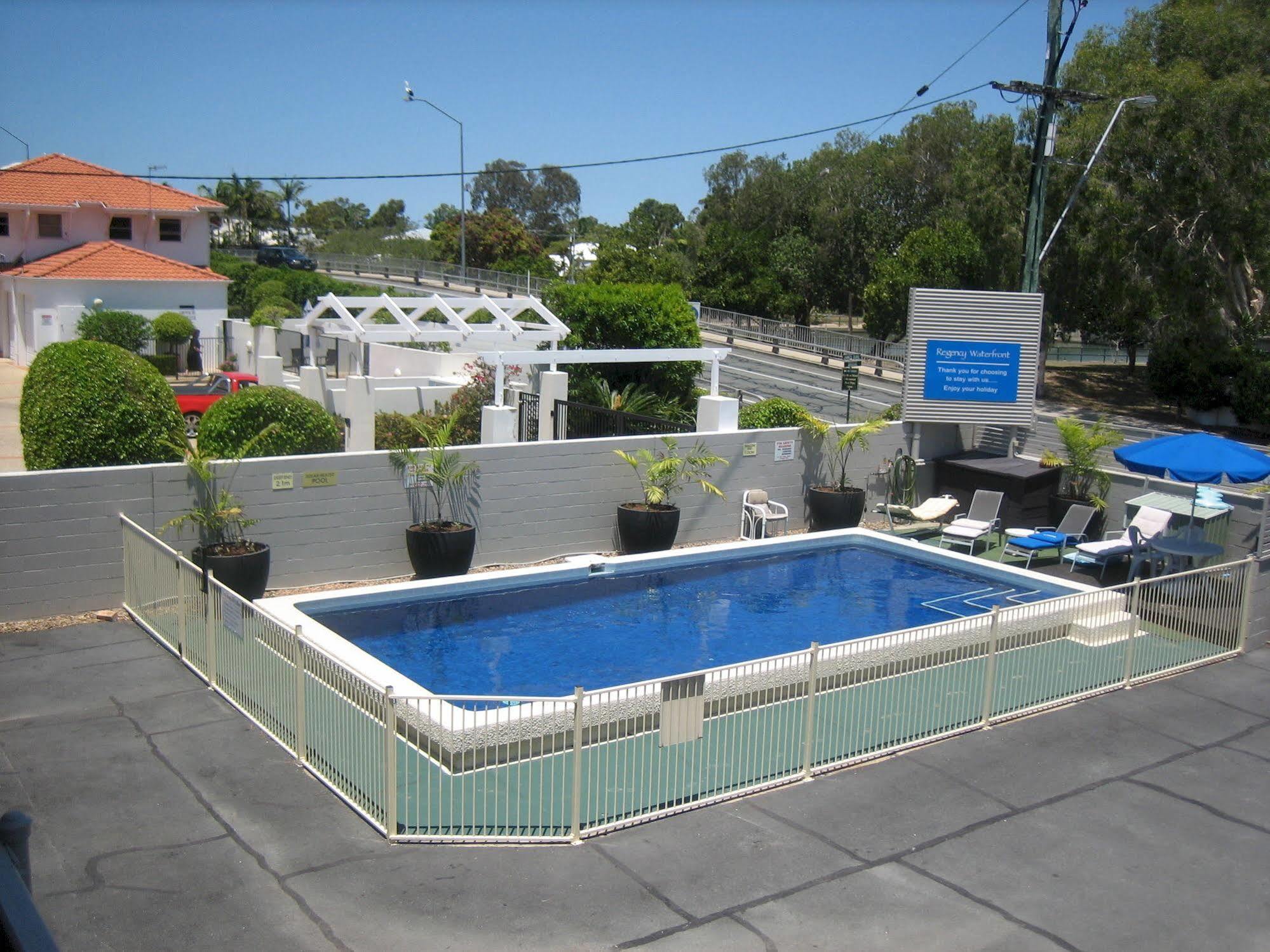 Regency Waterfront Noosa Aparthotel Noosaville Bagian luar foto